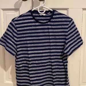 Calvin Klein size Medium mens T-shirt